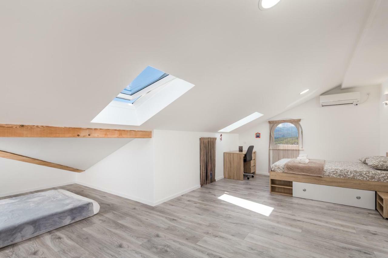 Luxury Apartment La Es Marčelji Eksteriør billede